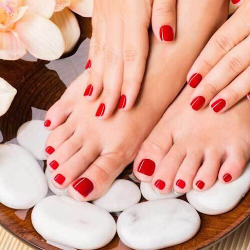 HOT TIPS NAILS WEIRTON - other services